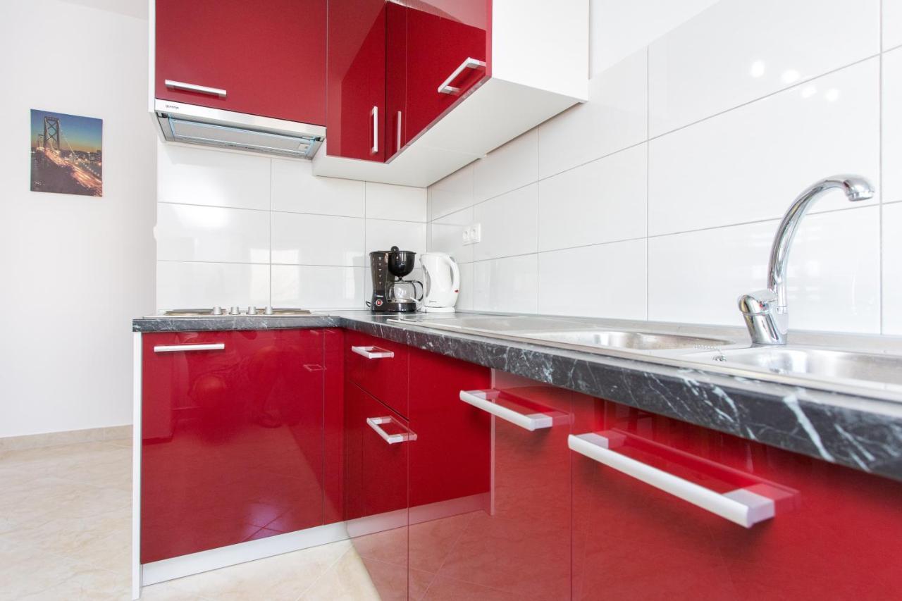 Apartments With Pool Ivana Krk คิร์ก ภายนอก รูปภาพ