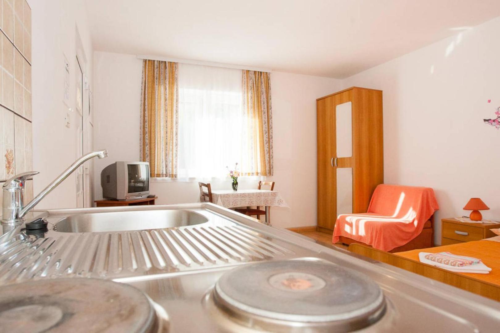 Apartments With Pool Ivana Krk คิร์ก ภายนอก รูปภาพ
